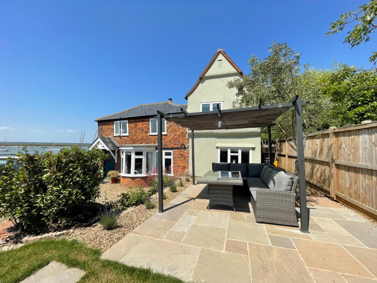Cosy Coastal 2-Bedroom Cottage With Hot Tub And Log Burner ウェスト・マーシー エクステリア 写真